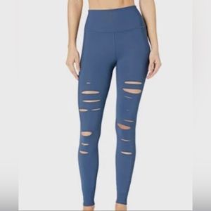 ALO Warrior leggings. Excellent condition